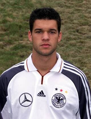 Michael Ballack (Deutschland) Fußball EM Herren Porträttermin 2000, Präsentation, Vorstellung, Pressetermin, Nationalmannschaft, Nationalteam, Porträt Franz-Josef-Strauß-Flughafen, Airport Center München