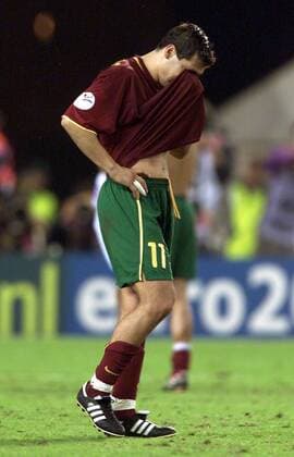 Sergio Conceicao (Portugal) maßlos enttäuscht Fußball EM Herren Europameisterschaft 2000, Länderspiel, Nationalmannschaft, Nationalteam, Nationaltrikot, Halbfinale Einzelbild König-Baudouin-Stadion Brüssel Enttäuschung, Verzweiflung