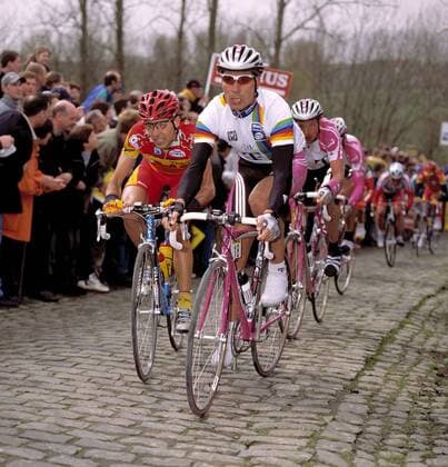 Erik Zabel (Deutschland Team Telekom) im Trikot des Weltcupführenden auf der Strecke Radsport Herren Flandernrundfahrt 2000, Radrennen, Radrennsport, Straßenradsport, Straßenradrennsport, Straße, Rad Gruppe Flandern-Rundfahrt Klassiker, Radklassiker, Frühjahrsklassiker