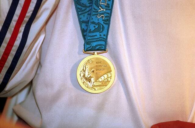 Goldmedaille der Olympischen Spiele in Sydney 2000 Fechten OS Sommer Herren Olympische Sommerspiele 2000, Spiele, Olympia, Olympiade, Florettfechten, Florett Einzelbild Convention & Exhibition Centre Sydney  