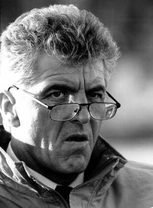 Coach Erich Ribbeck (Bayern) skeptisch Fußball 1. BL Herren Saison 1992 1993: FC Bayern München Porträt Olympiastadion München Skepsis