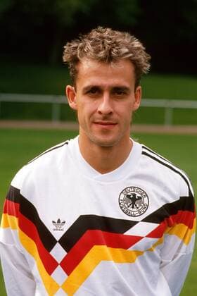 Pierre Littbarski (Deutschland) Fußball WM Herren EM 1988, Kader, Aufgebot, Vorstellung, Porträttermin, Präsentation, Pressetermin Porträt