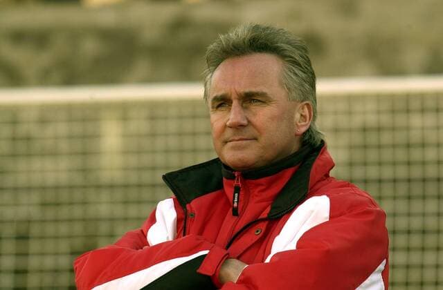 Trainer Reinhard Häfner (Halle) Fußball Herren Oberliga Nordost-Süd 2000 2001, Dresden - Hallescher FC 3:1 Porträt Heinz-Steyer-Stadion Dresden