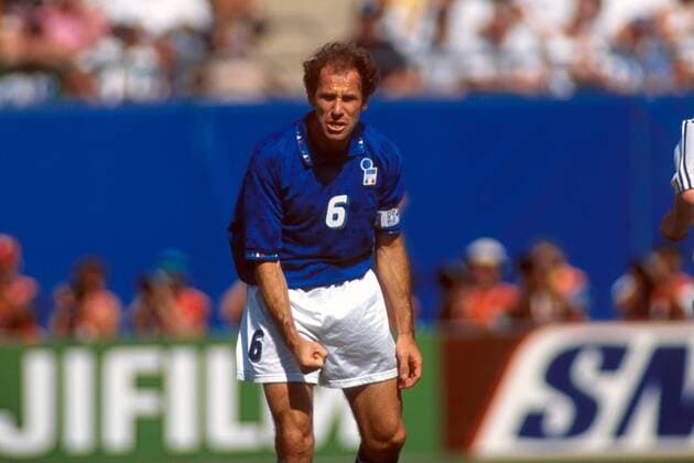 Franco Baresi (Italien) ballt die Faust Fußball WM Herren Weltmeisterschaft 1994, Länderspiel, Gruppenspiel, Gruppe E, Nationalmannschaft, Nationalteam Einzelbild Giants Stadium New York New Jersey Spannung,