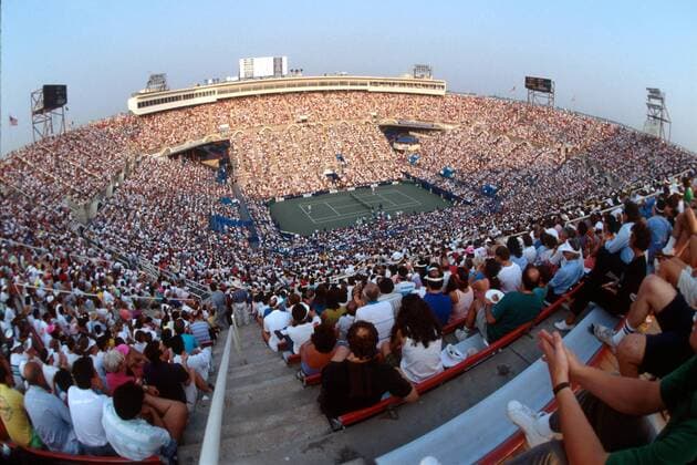 Arthur Ashe Arena mit vollen Rängen Tennis Damen US Open 1989, Grand Slam, WTA-Tour, Hartplatz, Hardcourt, Hartplatzturnier, Hartplatztennis, Vdia Totale Flushing Meadow New York Masse