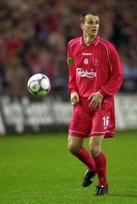 Dietmar Hamann (Liverpool) am Ball Fußball EC 3 Herren UEFA-Cup 2000 2001, Europapokal: FC Liverpool (England) Einzelbild Westfalenstadion Dortmund