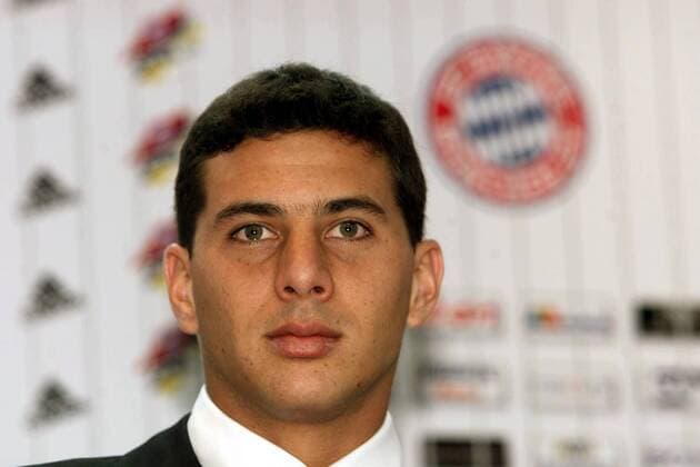 Neuzugang Claudio Pizarro (Bayern) Fußball 1. BL Herren Saison 2001 2002, FC Bayern München, Vdig Porträt Olympiastadion München