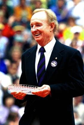 Rod Laver (Australien) wird geehrt Tennis Herren All England Championships 2000, ATP-Tour, Grand Slam, Rasen, Rasenplatz, Rasentennis, Rasenturnier Einzelbild Wimbledon London Freude,