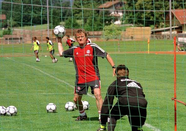 Torwarttrainer Sepp Maier (Bayern) Fußball 1. BL Herren Saisonvorbereitung 2001 2002, Sommerpause, Trainingslager, Training, FC Bayern München Gruppe Rottach-Egern