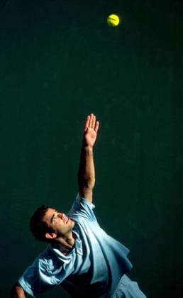 Pete Sampras (USA) - Aufschlag Tennis Herren Australian Open 2001, ATP-Tour, Grand Slam, Hartplatz, Hardcourt, Hartplatztennis, Hartplatzturnier Einzelbild Flinders Park Melbourne