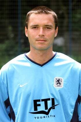 Markus Beierle (1860) Fußball 1. BL Herren Saison 2001 2002, Vorstellung, Präsentation, Porträttermin, Pressetermin, TSV 1860 München Porträt Trainingsgelände Grünwalder Straße München