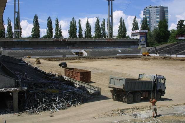 Abrissarbeiten am Stadion Wankdorf (dem Wunder von Bern 1954) Fußball Herren Wankdorfstadion 2001 2002, Stadionabriß, Stadionabriss, Abriß, Abriss, Vdig Totale Schweizer Nationalstadion Bern
