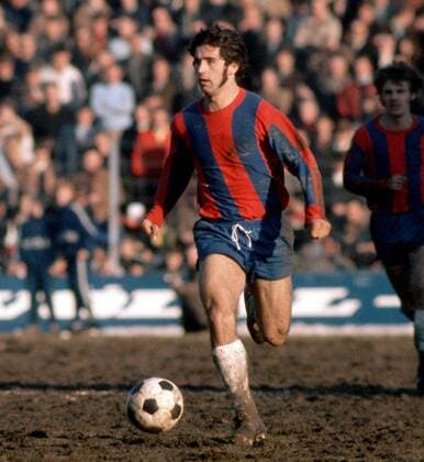 Gerd Müller (Bayern) am Ball Fußball 1. BL Herren Saison 1968 1969, FC Bayern München Einzelbild Dynamik,