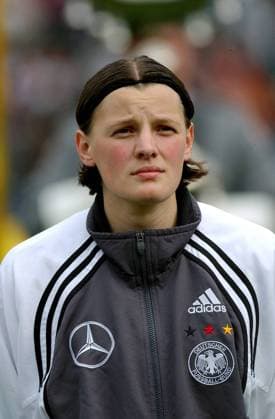 Pia Wunderlich (Deutschland) Fußball Länderspiel Damen WM-Qualifikation 2001, Weltmeisterschaftsqualifikation Porträt Auestadion Kassel