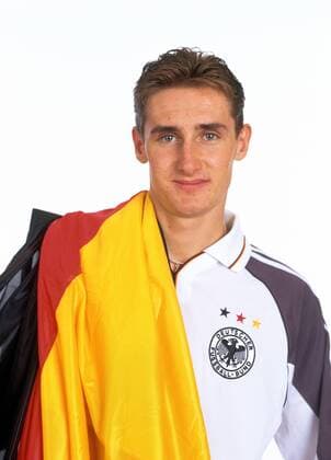 Miroslav Klose (Deutschland) Fußball Herren Nationalmannschaft 2001, Studioaufnahme, Studioshooting, Studio, Studiotermin, Mfdia, Porträt