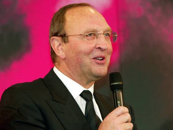Team Manager Walter Godefroot (Belgien Team Telekom) Radsport Herren Präsentation Team Telekom 2002, Vorstellung, Pressetermin, Radrennsport, Straßenradsport, Vdig Porträt Dorint Hotel Schweizerhof Berlin