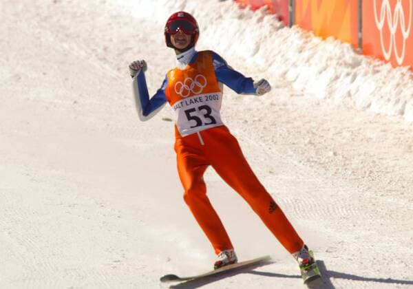 Simon Ammann (Schweiz) - Siegesjubel im Auslauf Skispringen OS Winter Herren Olympische Winterspiele 2002, Olympia, Olympiade, Spiele, Skisprung, Ski Nordisch, Vdig, Einzelbild Utah Olympic Parc Salt Lake City Freude, Begeisterung