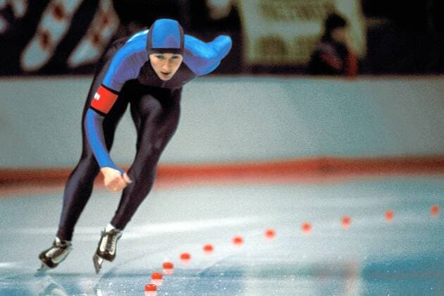 Karin Kania (DDR) Eisschnellauf OS Winter Damen Olympische Winterspiele 1988, Olympia, Olympiade, Eisschnelllauf, Eisschnellaufen, Eisschnelllaufen Einzelbild Olympic Oval Calgary Dynamik,