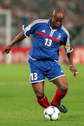Sylvain Wiltord (Frankreich) am Ball Fußball EM Herren Europameisterschaft 2000, Länderspiel, Nationalmannschaft, Nationalteam, Nationaltrikot, Vneg Einzelbild De Kuip Rotterdam  