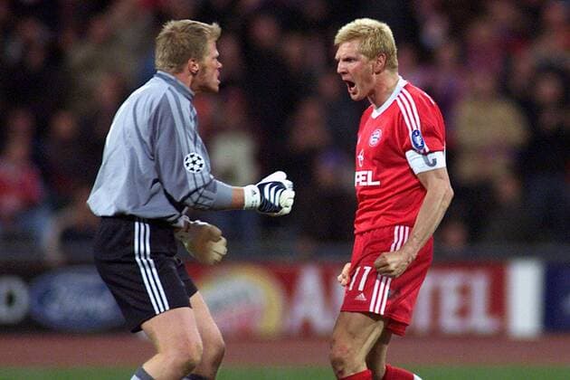 Torwart Oliver Kahn (li.) und Stefan Effenberg (beide Bayern) - Torjubel Fußball EC 1 Herren Champions League 2001 2002, Viertelfinale, FC Bayern München, Vdig Gruppe Olympiastadion München Begeisterung, Freude,