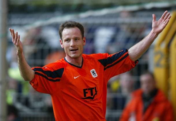 Markus Schroth (1860) - Torjubel Fußball 1. BL Herren Saison 2001 2002, Dortmund - TSV 1860 München 2:1 Einzelbild Westfalenstadion Dortmund Freude,