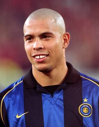 Ronaldo (Inter) Fußball EC 3 Herren UEFA-Cup 2001 2002, Pokal, Europapokal, Rotterdam - Internazionale Mailand (Italien) 2:2 Porträt De Kuip Rotterdam