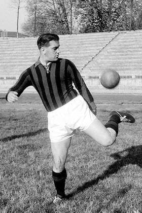 Gunnar Nordahl (Milan) - Hackentrick Fußball Herren Serie A 1949 1950, 1. italienische Liga, AC Mailand, Training Einzelbild San Siro Mailand