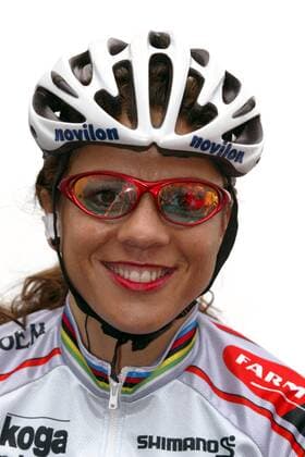 Leontien van Moorsel (Niederlande Farm Frites Hartol) Radsport Damen Wallonischer Pfeil 2002, Radrennsport, Straßenradsport, Straßenradrennsport, Radrennen, Porträt Fleche Wallone Charleroi - Huy Freude,