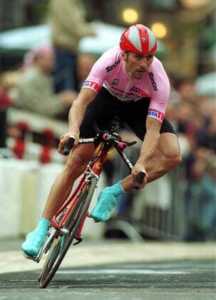 Gilberto Simoni (Italien Saeco) Radsport Herren 85. Giro d Italia 2002, Prolog, Radrennsport, Straßenradsport, Straßenradrennsport, Radrennen, Vneg Einzelbild Zeitfahren Groningen Dynamik,