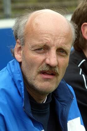 Trainer Alfons Weusthof (Meppen) Fußball Herren Oberliga Bremen Niedersachsen 2001 2002, Hannover - SV Meppen 1:0, Vdig Porträt Bischofholer Damm Hannover