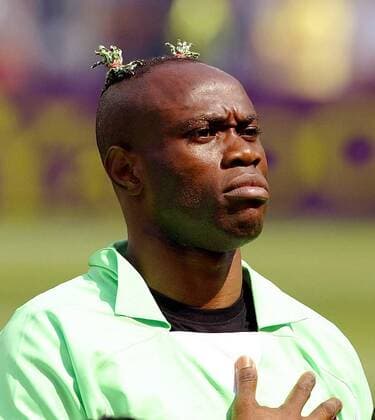 Taribo West (Nigeria) Fußball WM Herren Weltmeisterschaft 2002, Länderspiel, Gruppenspiel, Gruppe F, Nationalmannschaft, Nationalteam, Porträt Kashima-Stadion Ibaraki