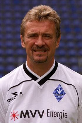 Torwarttrainer Walter Pradt (Mannheim) Fußball 2. BL Herren Saison 2002 2003, SV Waldhof Mannheim, Vorstellung, Präsentation, Pressetermin, Porträttermin Porträt Mannheim