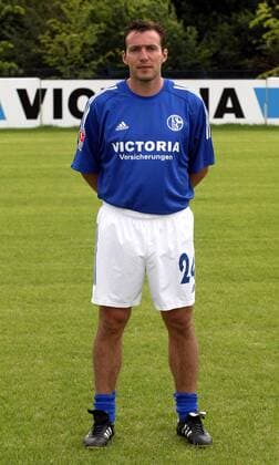 Marc Wilmots (FC Schalke 04) Fußball 1. BL Herren Saison 2002 2003, Vorstellung, Präsentation, Pressetermin Einzelbild Gelsenkirchen