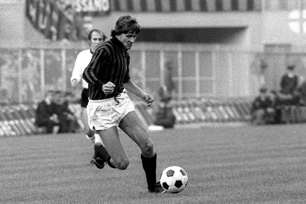 Franco Bergamaschi (Milan) am Ball Fußball Herren Serie A 1973 1974, 1. Italienische Liga, AC Mailand Gruppe Stadio Giuseppe Meazza, San Siro Mailand