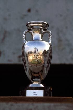 Europameisterschaftspokal Coupe Henri Delaunay Fußball EM Herren Europameisterschaft 1980, Länderspiel, Finale, Endspiel Einzelbild Stadio Olimpico Rom
