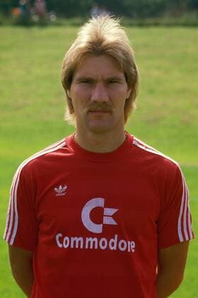 Wolfgang Grobe (Bayern) Fußball 1. BL Herren Saison 1985 1986, FC Bayern München, Vorstellung, Präsentation, Pressetermin, Porträttermin Porträt München