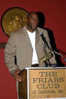 Earvin Magic Johnson (USA), ehemaliger Spieler der Los Angeles Lakers, hält eine Rede im Friars Club Basketball Herren Pressetermin 2002, NBA, National Basketball Association, LA, L.A., ex Einzelbild Los Angeles, Beverly Hills Kalifornien