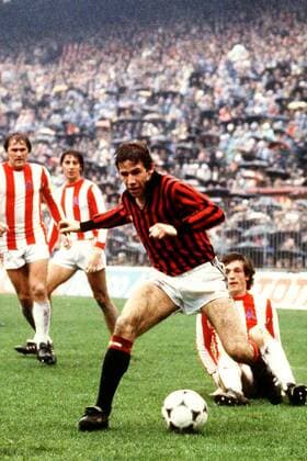 Franco Baresi (Milan, vorn) setzt sich gegen seinen Gegenspieler durch Fußball Herren Serie A 1978 1979, 1. Italienische Liga, AC Mailand - L.R. Vicenza 0:0, Calcio Gruppe Mailand Dynamik,