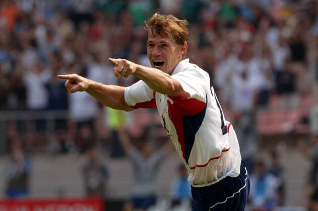 Brian McBride (USA) - Torjubel Fußball WM Herren Weltmeisterschaft 2002, Länderspiel, Achtelfinale, Nationalmannschaft, Nationalteam, Nationaltrikot, Einzelbild WorldCupStadium Jeonju Freude, Begeisterung,
