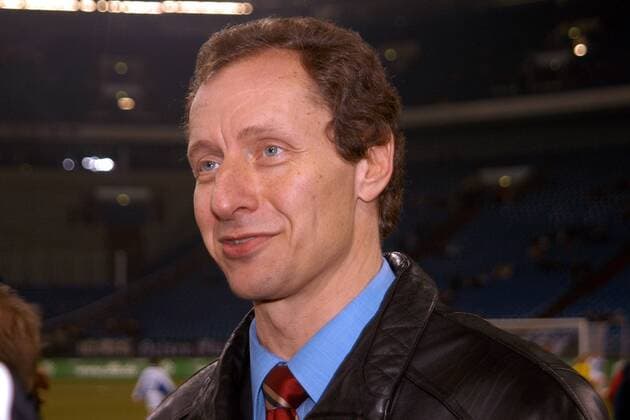 Schiedsrichter Hellmut Krug (Gelsenkirchen) Fußball Herren Benefizspiel zugunsten von Hochwasseropfern 2002, Benefiz, Porträt Gelsenkirchen