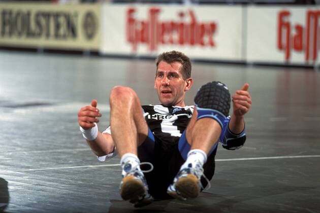 Magnus Wislander (Kiel) am Boden Handball 1. BL Herren Saison 1999 2000, THW Kiel, Vdia Einzelbild Kiel