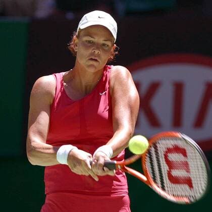 Lindsay Davenport (USA) - beidhändige Rückhand Tennis Damen Australian Open 2003, Grand Slam, WTA-Tour, Hartplatz, Hardcourt, Hartplatztennis, Hartplatzturnier Einzelbild Melbourne Dynamik,