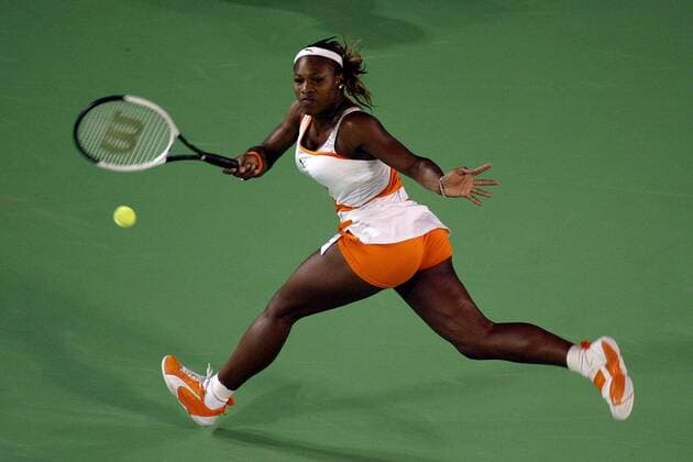Serena Williams (USA) - Vorhand Tennis Damen Australian Open 2003, Grand Slam, WTA-Tour, Endspiel, Finale, Hartplatz, Hardcourt, Hartplatztennis, Einzelbild Melbourne Dynamik,