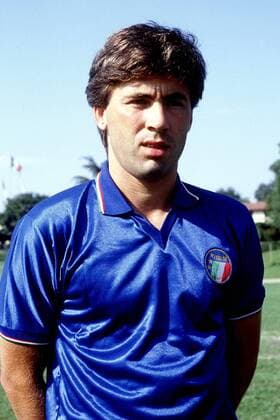 Carlo Ancelotti (Italien) Fußball Herren Nationalmannschaft 1990, Nationalteam, Nationaltrikot, Vorstellung, Präsentation, Pressetermin Porträt Mailand
