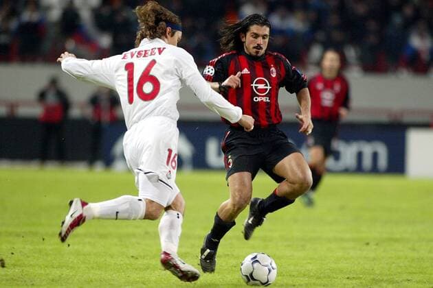 Gennaro Gattuso (re., Milan) gegen Vadim Evseev (Moskau) Fußball EC 1 Herren Champions League 2002 2003, Lokomotive Moskau - AC Mailand 0:1, Vdig Gruppe o0 Lokomotiv, Lok Moskau Dynamik,