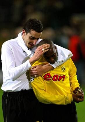 Ahmed Reda Madouni (li.) und Evanilson (beide BVB) - Schlussjubel Fußball EC 1 Herren Champions League 2002 2003, Borussia Dortmund, Gruppe Dortmund Harmonie Freude, Kameradschaft,