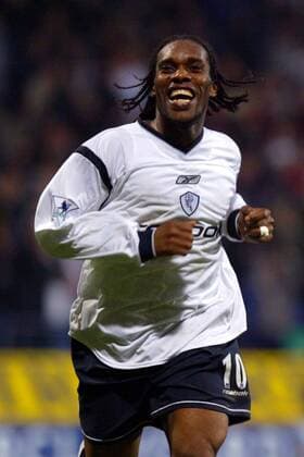 Augustine Okocha (Bolton) - Torjubel Fußball Herren English Premier League 2002 2003, 1. Englische Liga, Bolton Wanderers Einzelbild Bolton Freude
