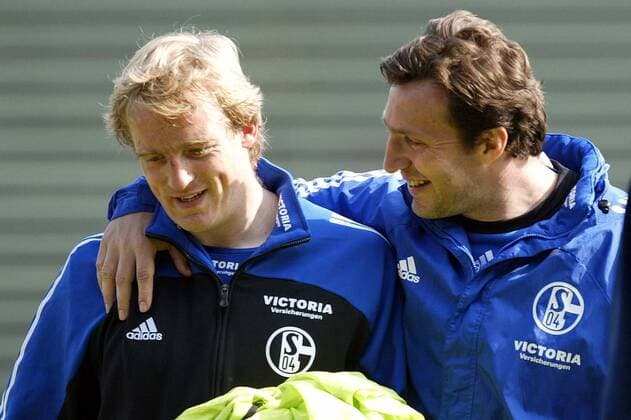 Interims-Teamchef Marc Wilmots (re.) mit Michael Büskens (beide Schalke) Fußball 1. BL Herren Saison 2002 2003, FC Schalke 04, Training Gruppe Gelsenkirchen Harmonie,