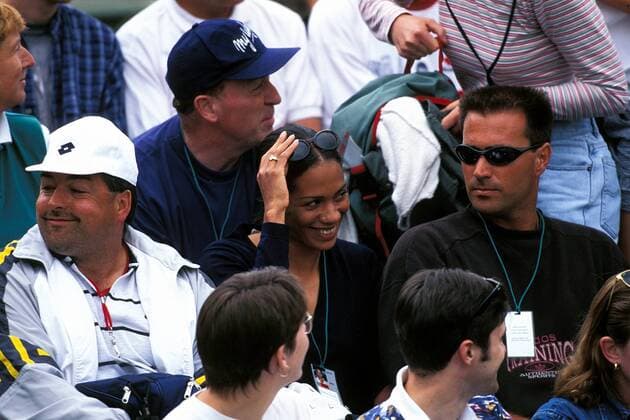 Barbara Becker (Mitte, Deutschland) neben Trainer Mike de Palmer (re., USA) und Bespanner Ulli Kühnel (Deutschland) Tennis Herren All England Championships 1995, Grand Slam, ATP-Tour Gruppe Wimbledon London