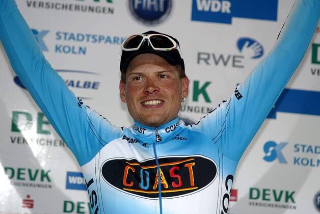 Jan Ullrich (Deutschland Coast) - Siegerehrung Radsport Herren 88. Rund um Köln 2003, Straßenradsport, Rad, Straße Einzelbild Freude,